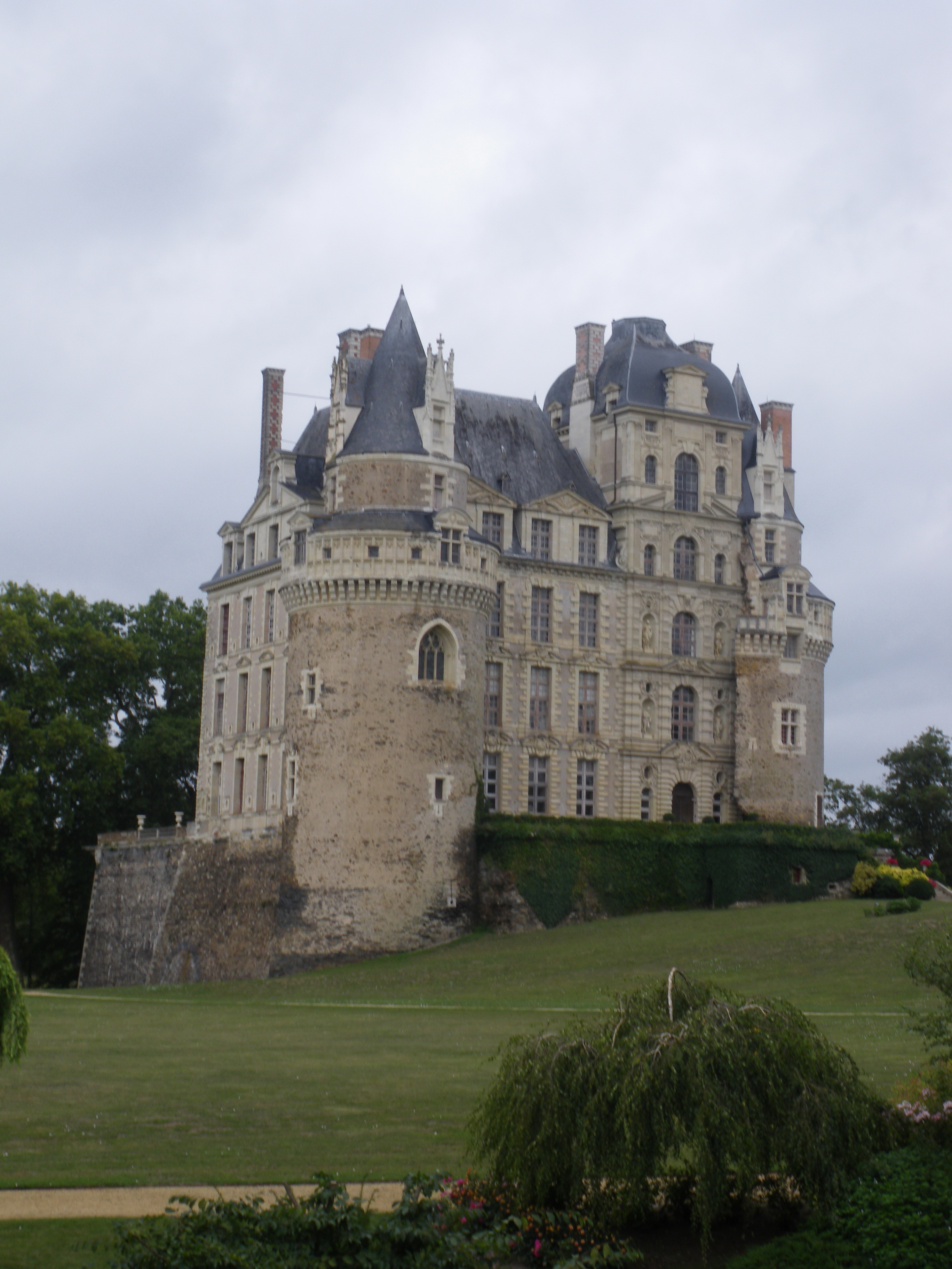Loire chateaux